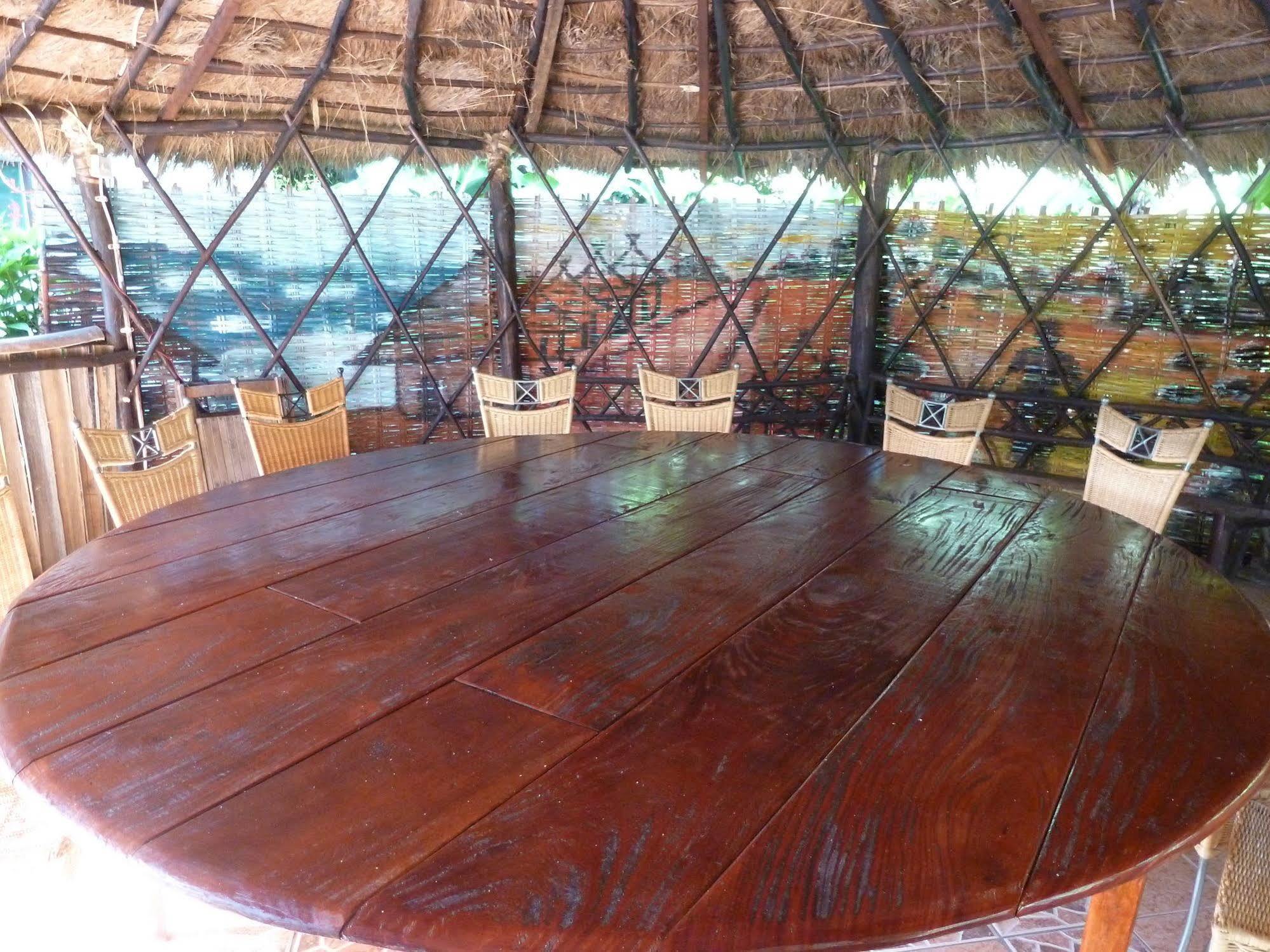 Footsteps Eco-Lodge Gunjur Dış mekan fotoğraf